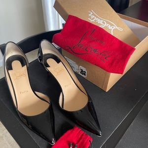 Patent 39.5 Christian Louboutin kitten heels Decollette